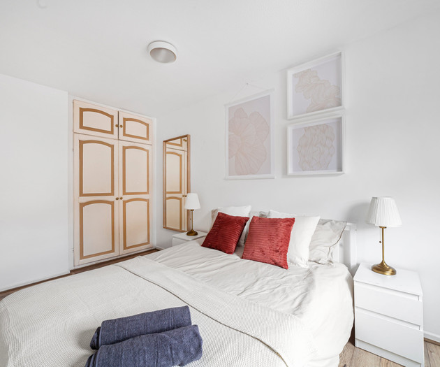 Bright 3 Bed Garden House, Haggerston, Parking