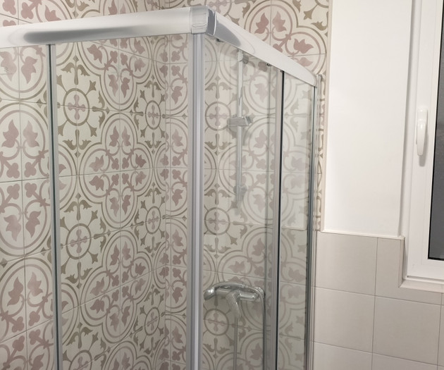 Luceros Room-Stained glass, large closet