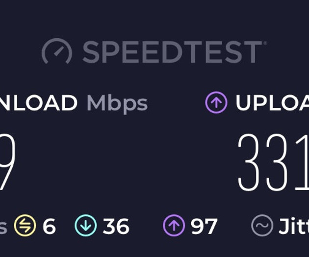 Flat 1/3_ 500mbps Wifi, Desk with office chair