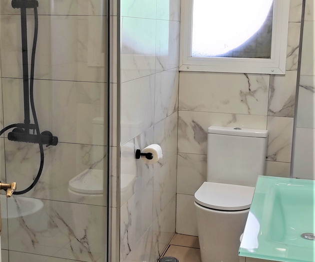 Guesthouse 5 suites 10 Guests 5 wc Avenue liberty