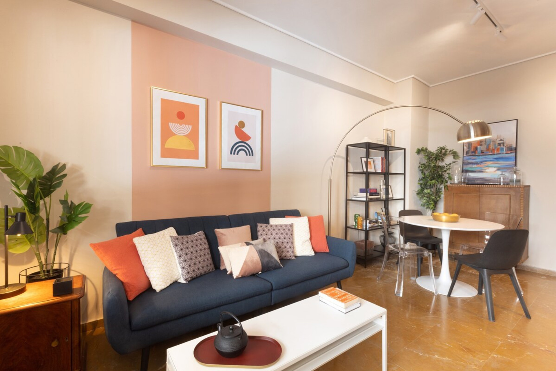 Living room image 1
