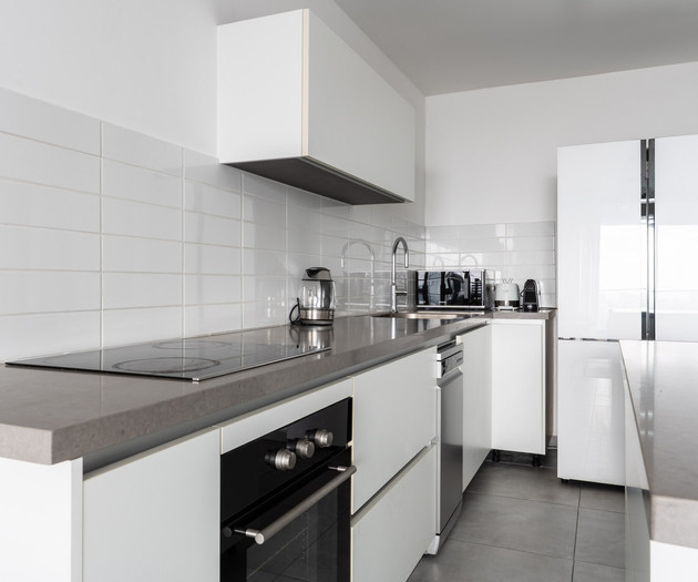 Blueground | Tzameret, Spacious, Balcony - 65