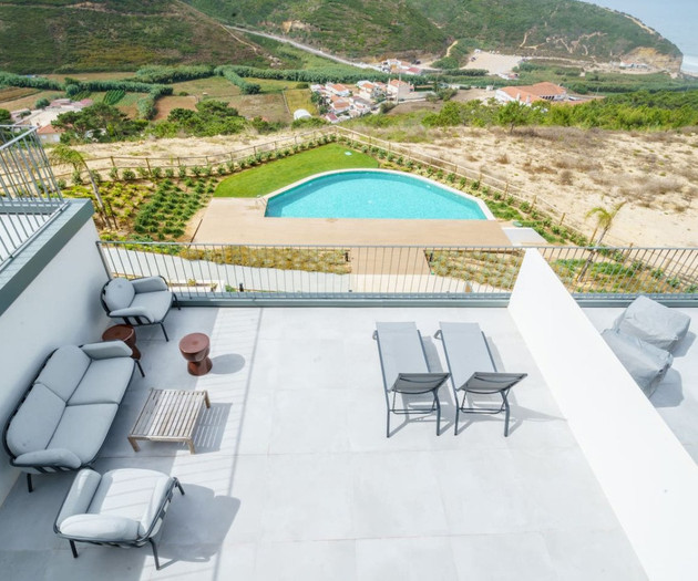Apartamento luminoso e elegante à beira-mar