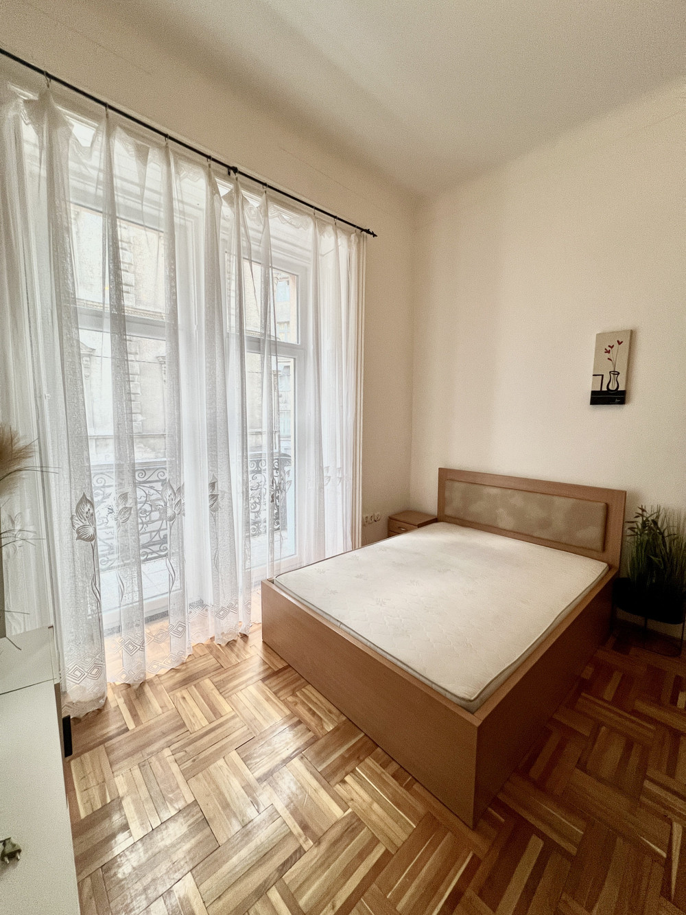 City center apartment with balcony preview