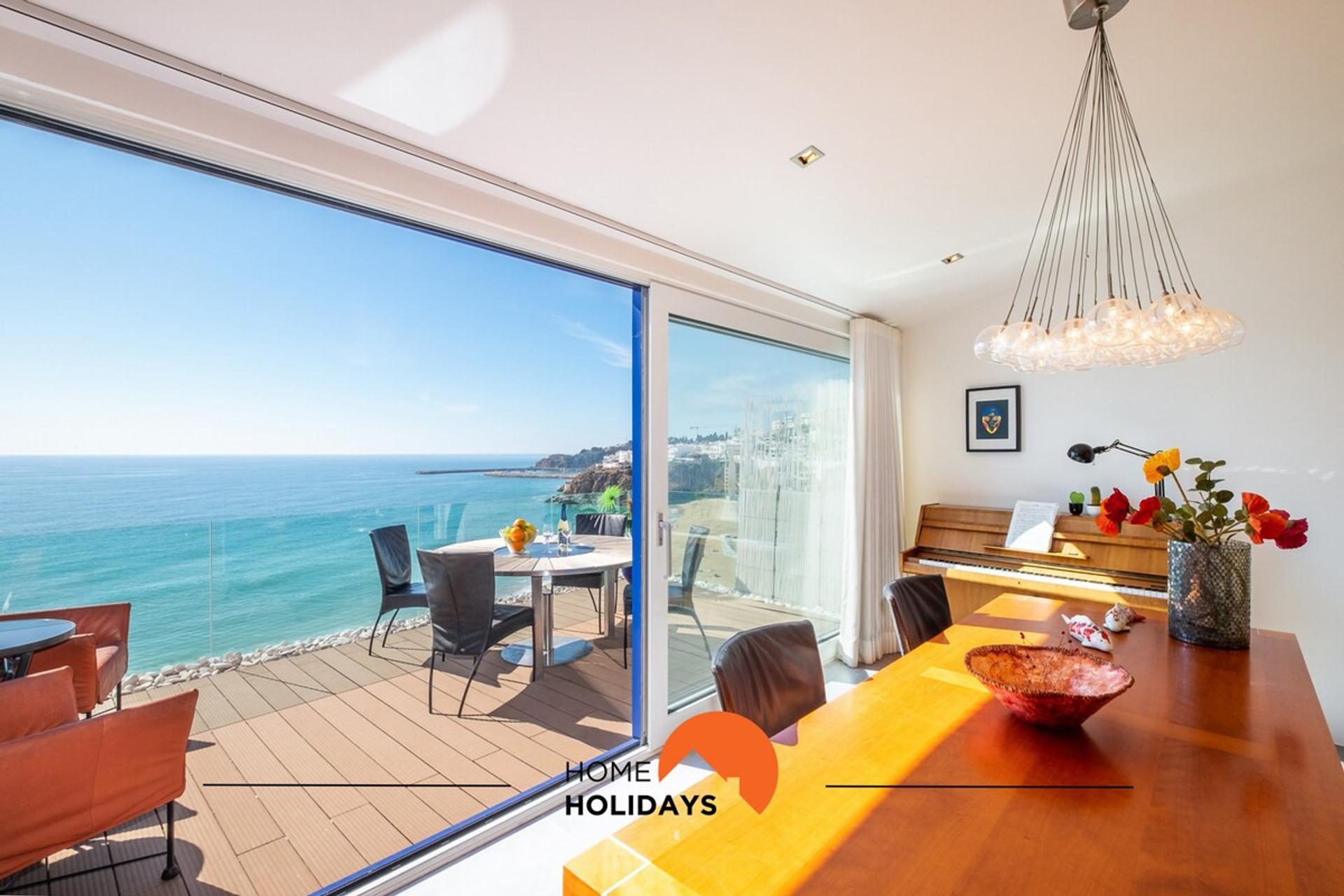 Dining room with a sea view