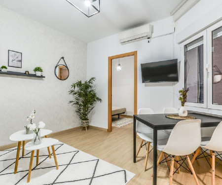 Apartamento para arrendar  - Madrid