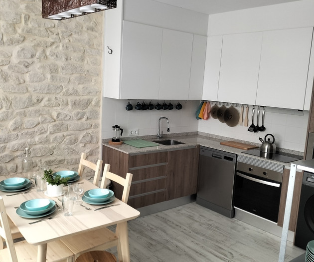 Luceros Room-Stained glass, large closet