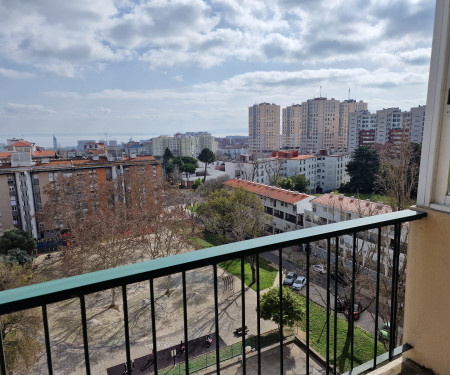 Vintage 3 bedrooms apartment with an amazing view