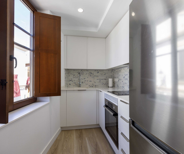 Renovated apartment with terrace and 3 bedroom