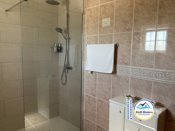 Bathroom 4