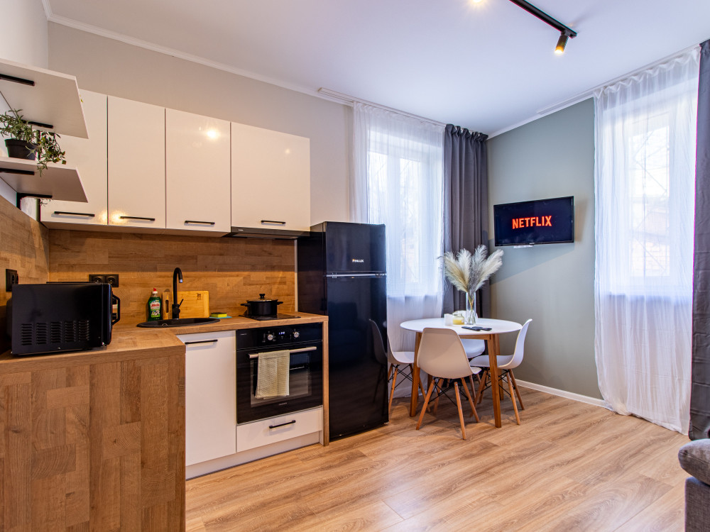 Eiffel Elegance - Stylish Sofia Apartment preview