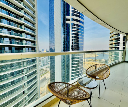 Luxurious 1BR Apartment at Damac Tower, Paramount