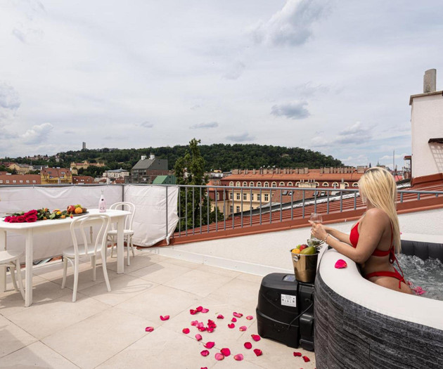 Apartamento con jacuzzi y vistas al skyline