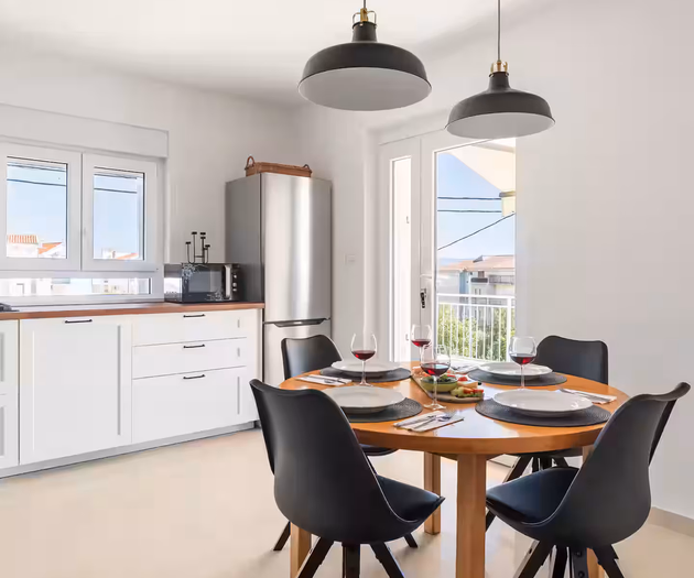 Spacious Family Apartment with Sea View