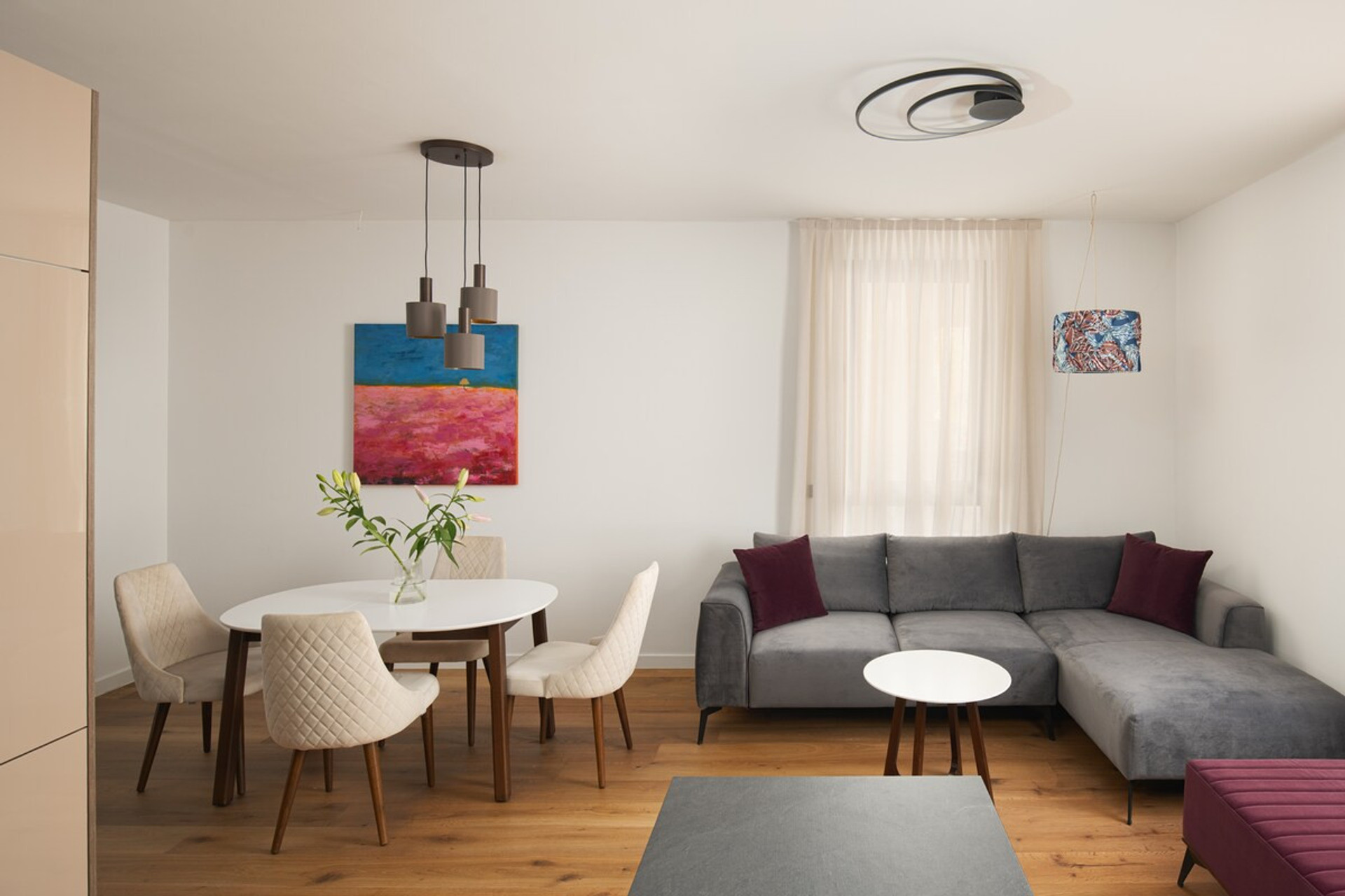 Living room image 2