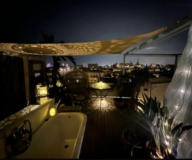 Outdoor Bathtub! Rooftop with Amazing 360° Views