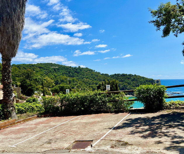 Wake up to the sea, Cala Canyelles · Costa Brava