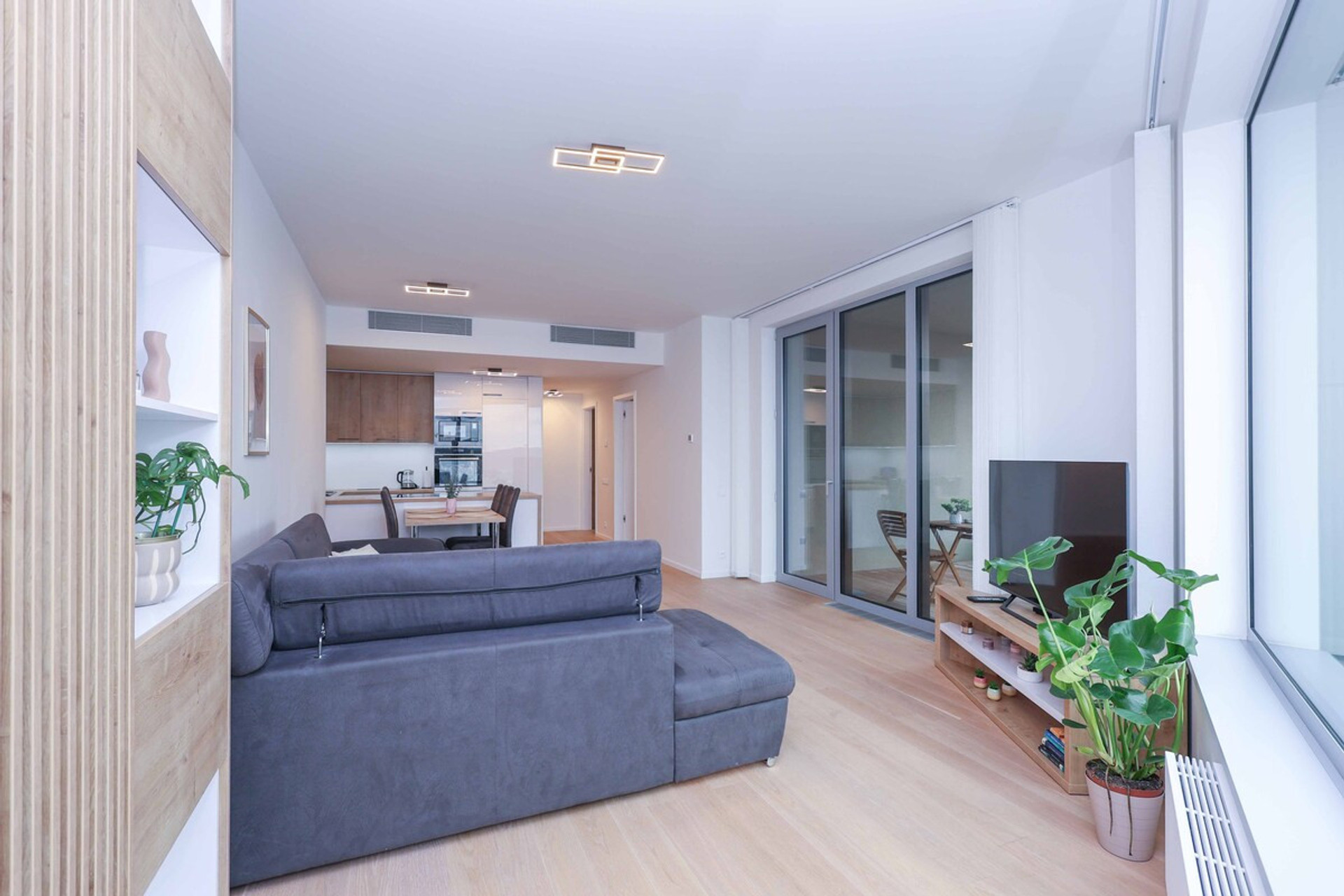 Living room image 2