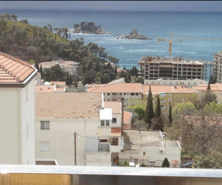 Stunning sea view apartment in Petrovac