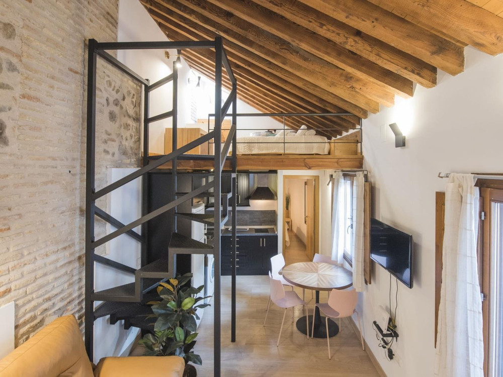 Cozy apartment located in the historic center with preview