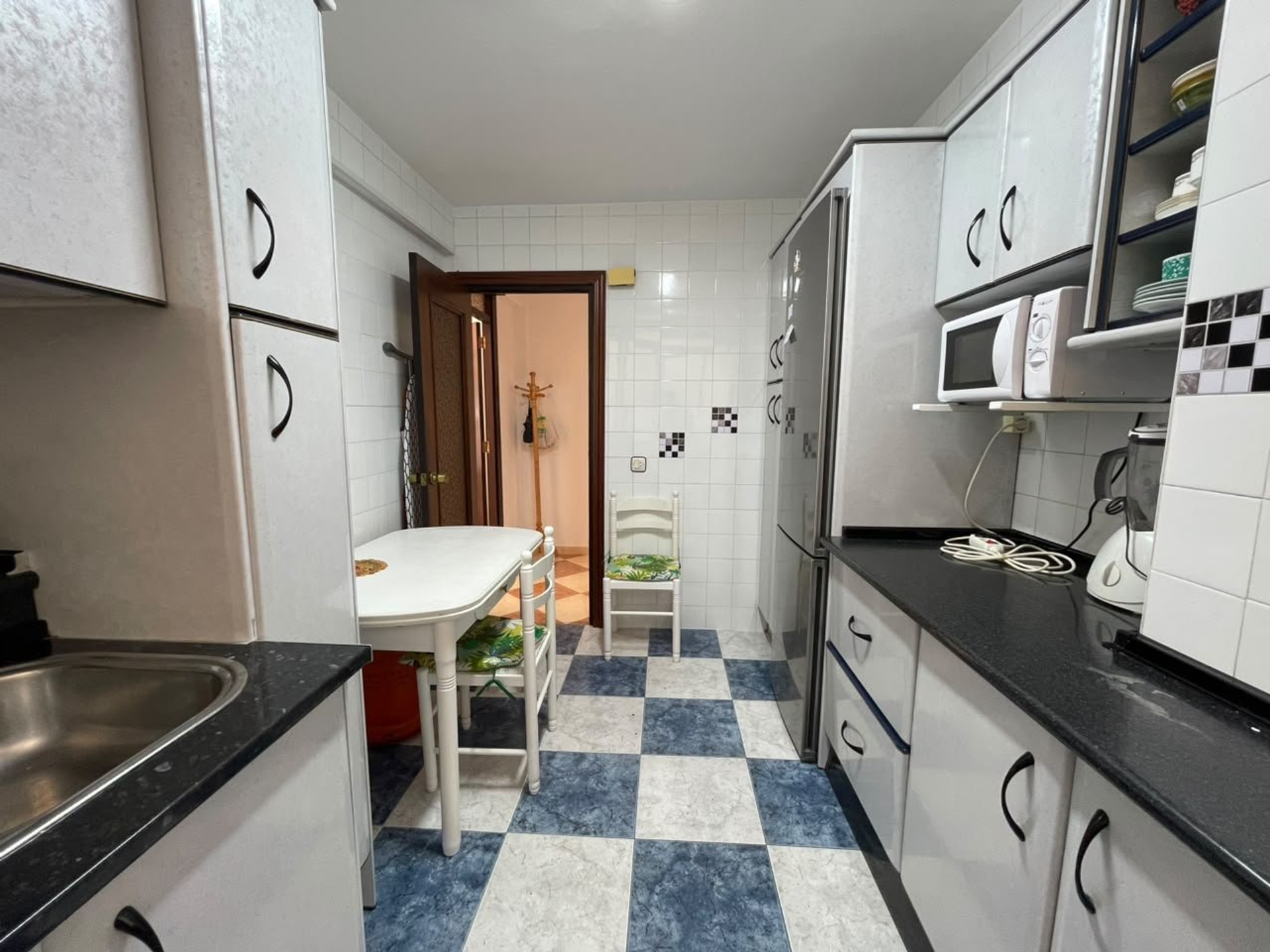 Kitchen with dining table