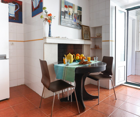 City Center Apt in Lively Bairro Alto!