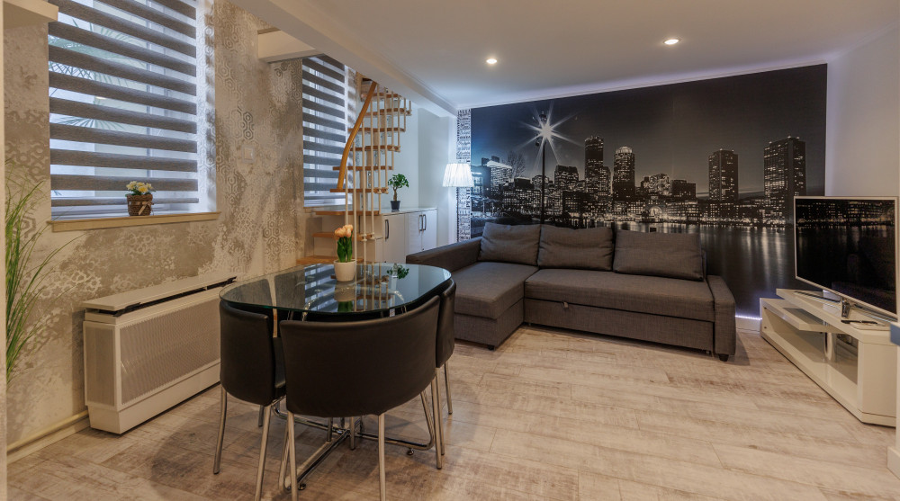 Sleek Minimalist Studio in the City Center preview