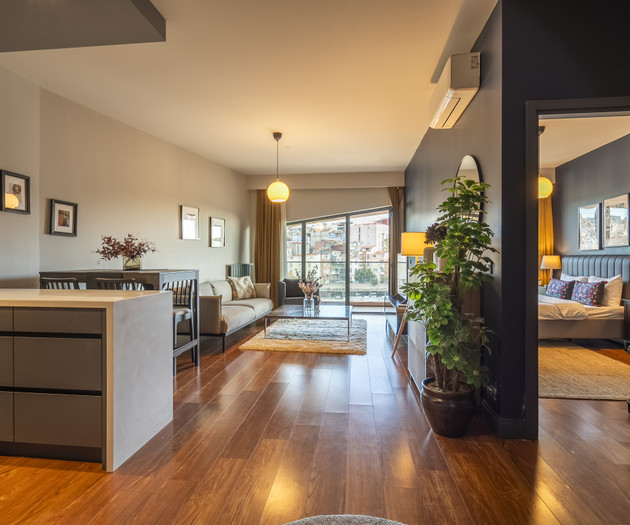 Luxury 1BR Apartment in Benesta Centro with Indoor