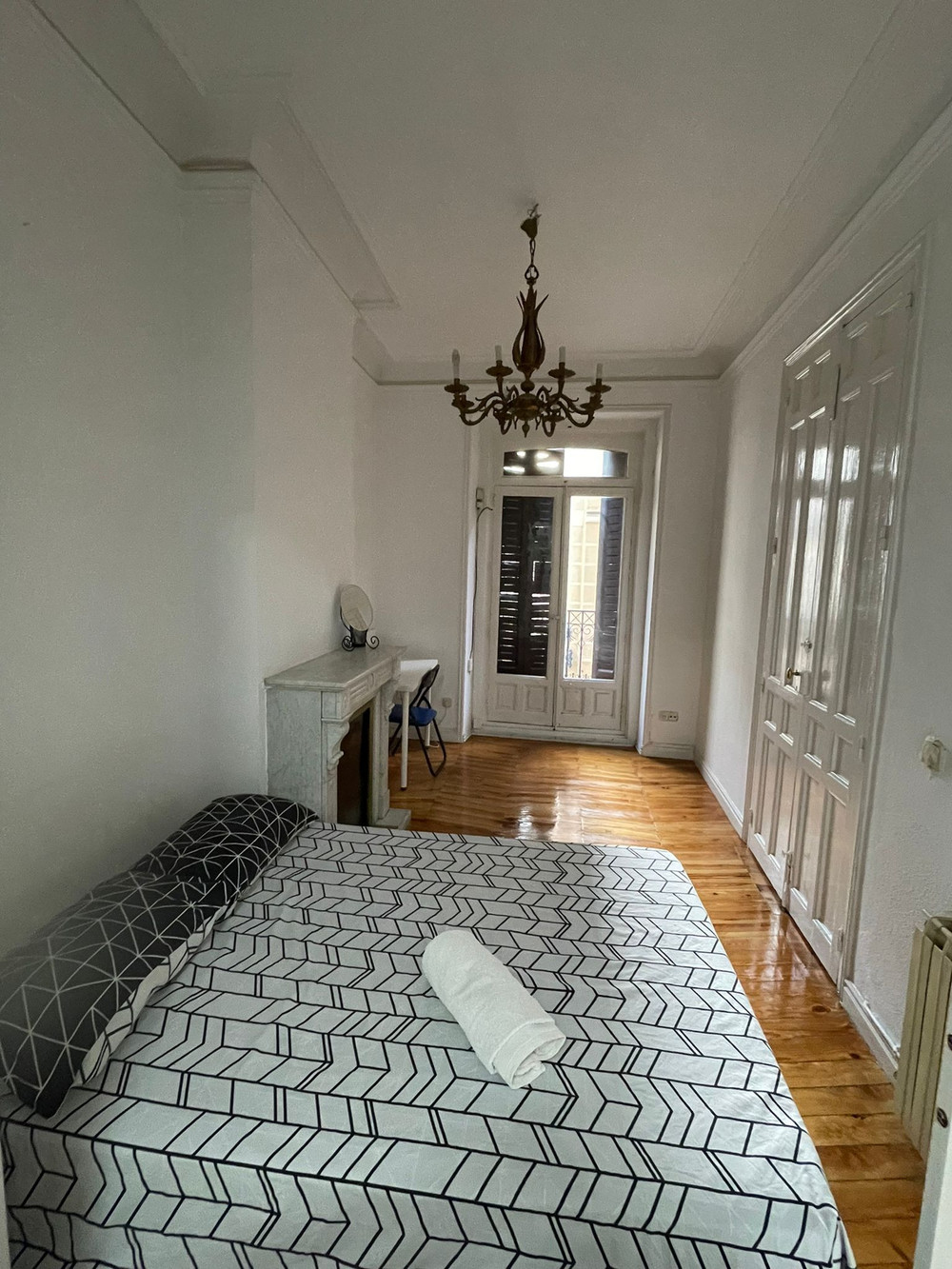 Anton Martin - Twin room in Flatshare in centre preview