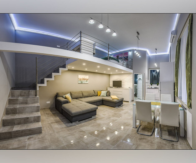 Quiet and beautiful apartment at Oktogon Square