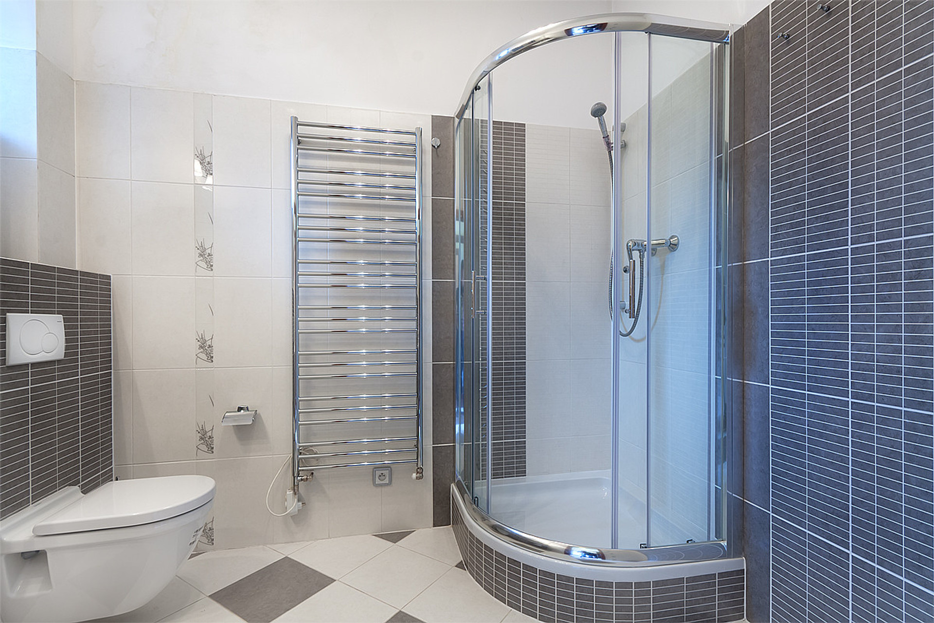 Another view to the bathroom