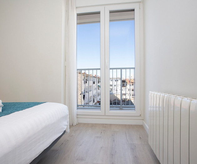 CAD10 - Beautiful 2-Bedroom Penthouse in Ruzafa