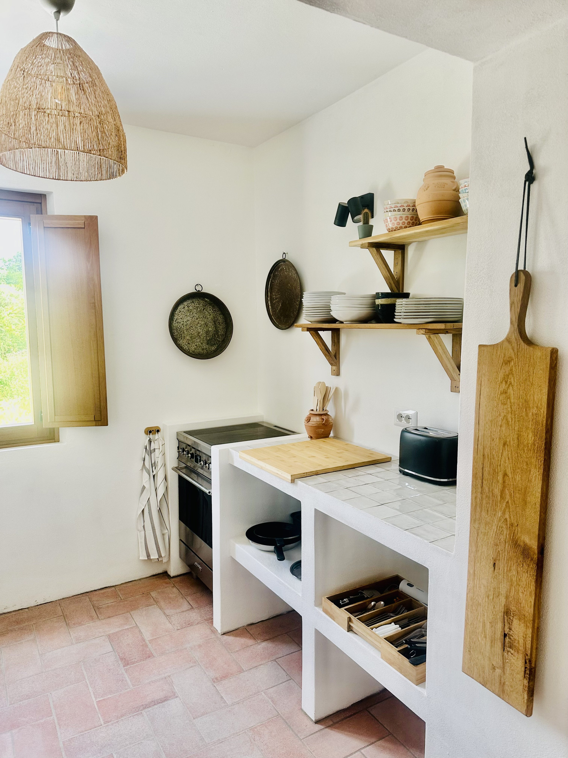 Fully equipped kitchen