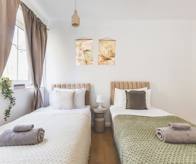 Tower Bridge 2 Bedroom Flat | Sleeps 5 | Great