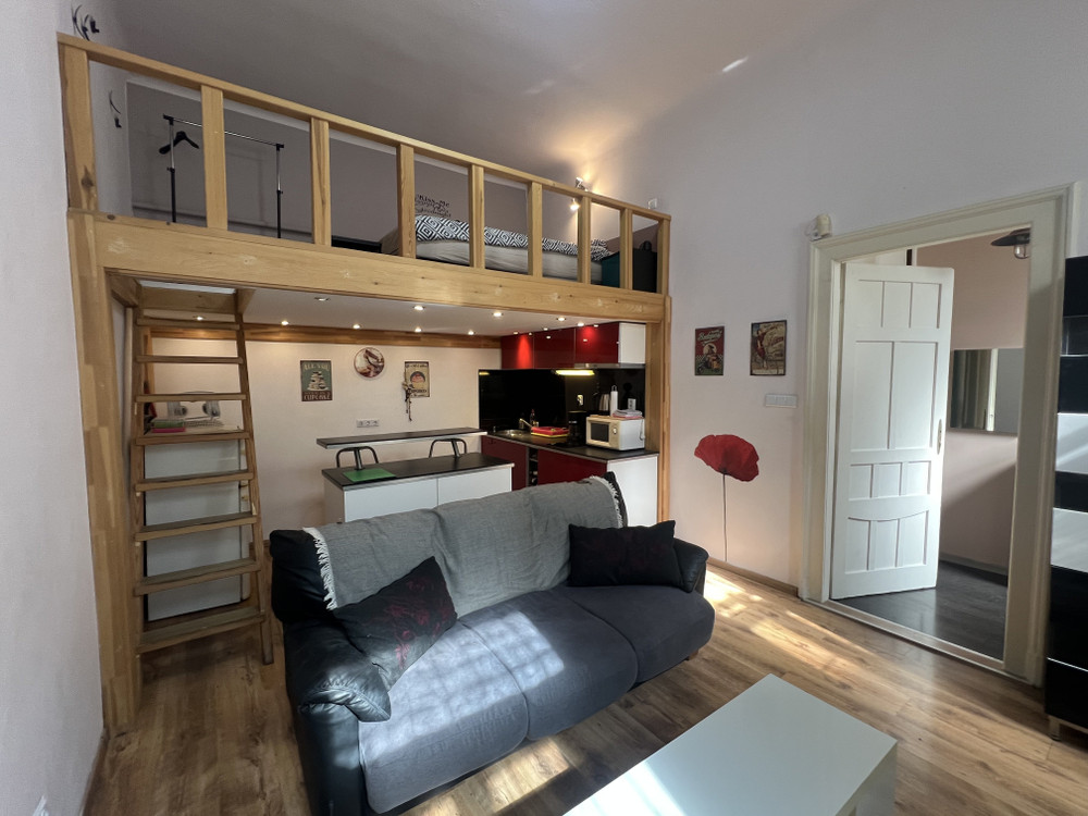 YOUR HOME in heart of BUDAPEST preview