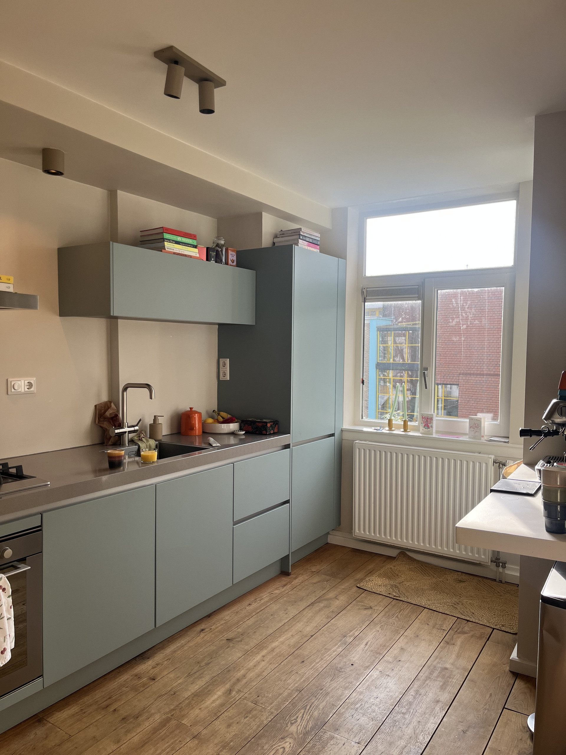 Kitchen with sink and cabinets