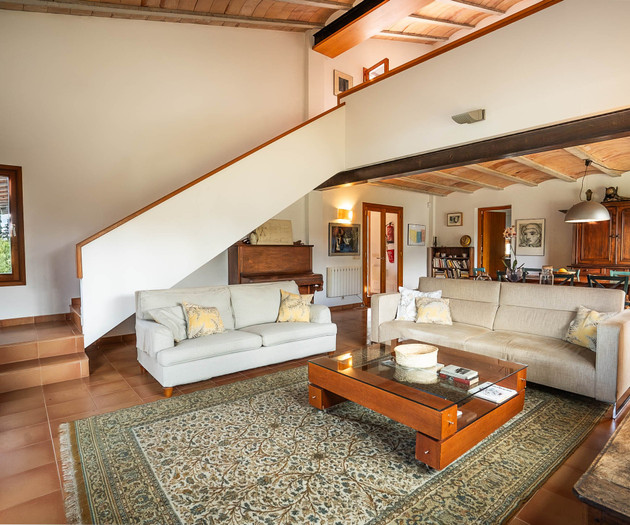 Unique Room in 340m2 VillaBetween sea and mountain