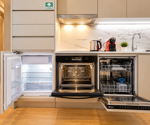 Open fridge, oven, dishwasher