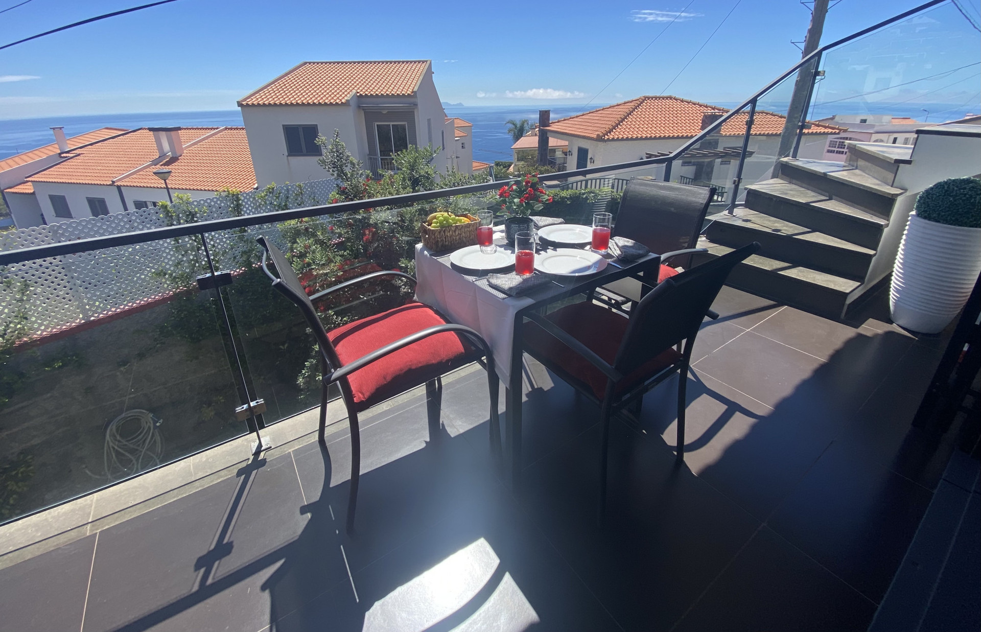 Breakfast on the balcony under the Madeiran sun ☀️ 
