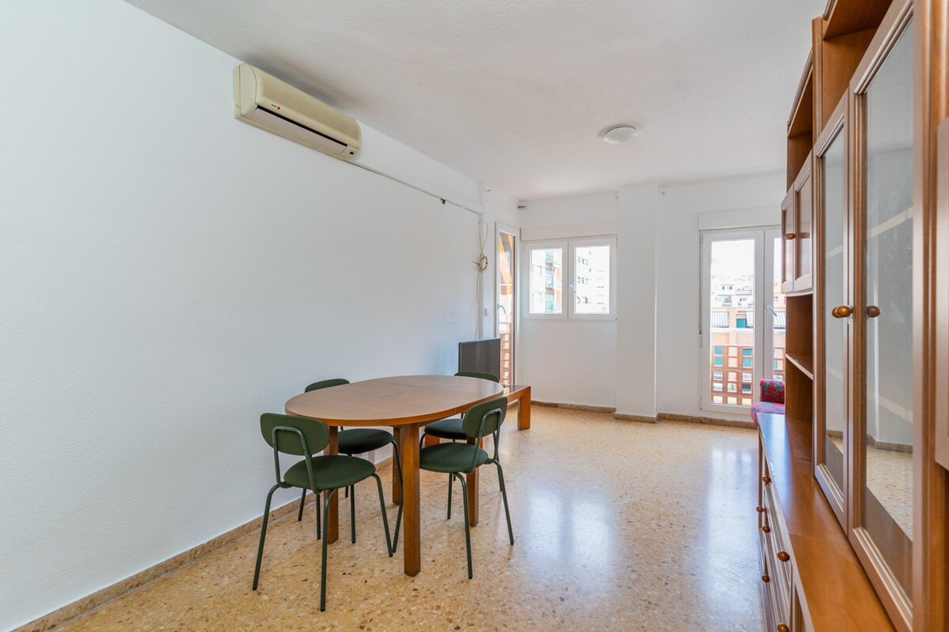 Living room image 2