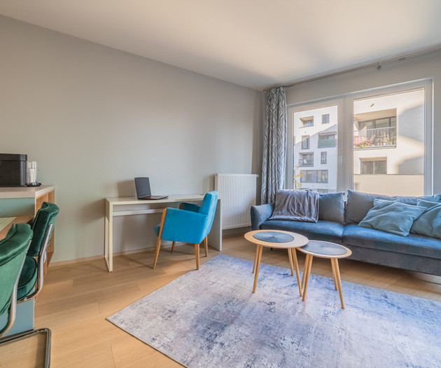 Vista Serenity Apartment with Parking Garage