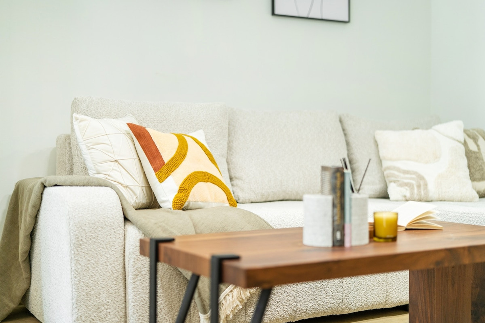Living room image 3