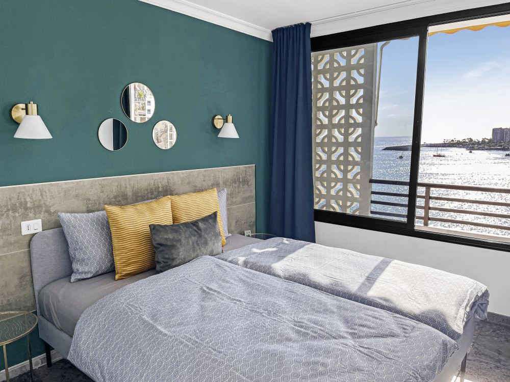 Beach Apartment with endless ocean views preview