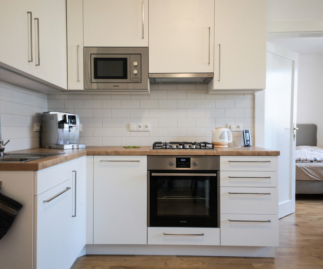 Stylish & quiet apartment on the metro Dejvicka