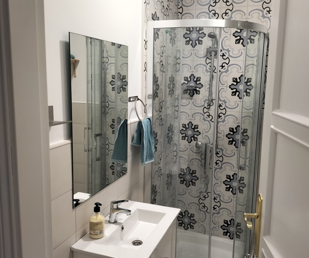 Luceros Room-Stained glass, large closet