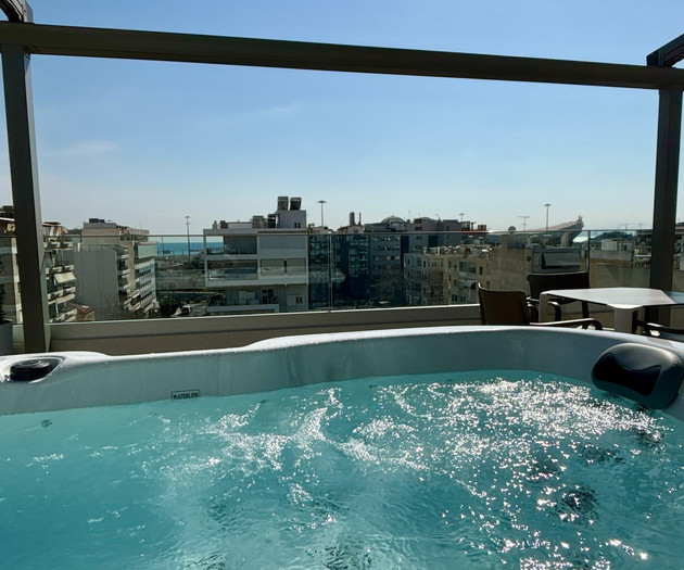 The Riviera Loft & Private Jacuzzi by Unoblu®