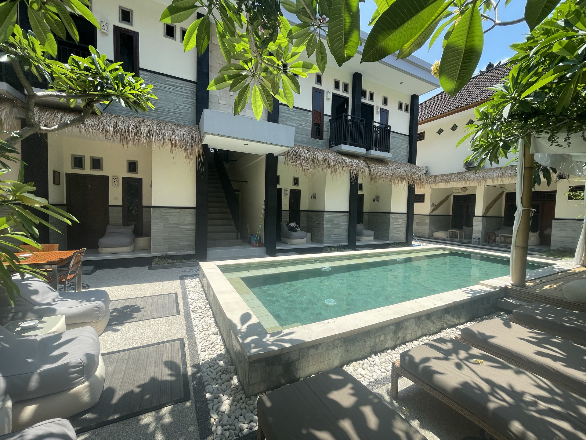 Pool & Chill Area
