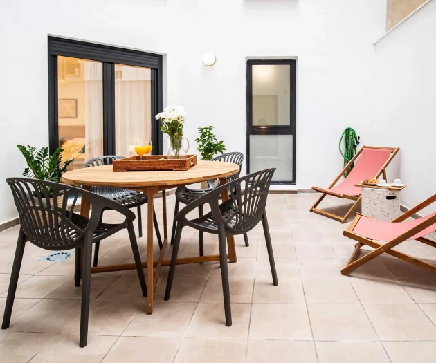 COM01 Luxury flat with terrace in Valencia centre