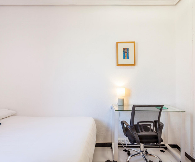 PERFECT FOR NOMADS! 2 BEDROOM RUZAFA. MONTHLY RENT