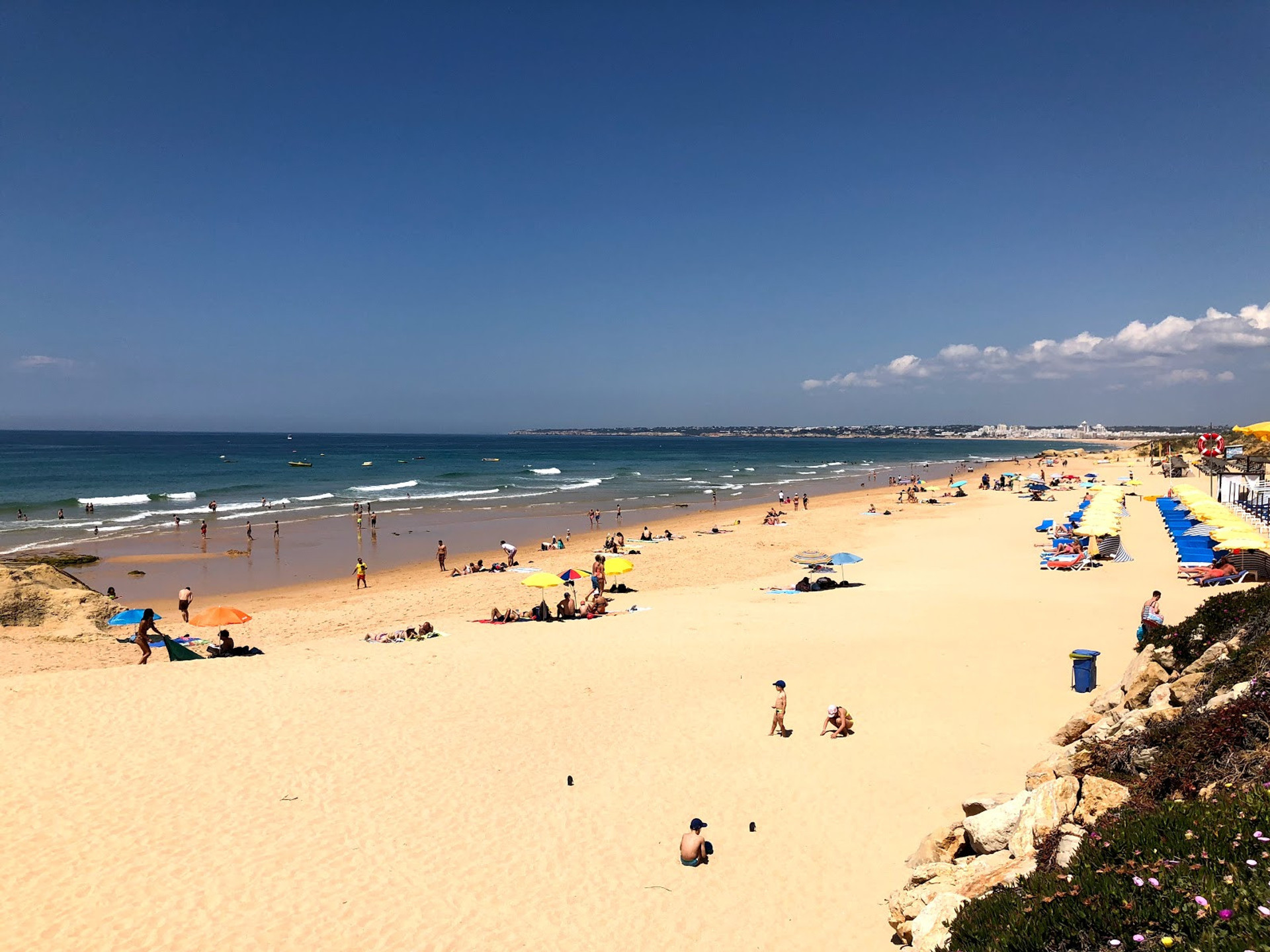 Gale beach walking distance